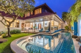 GoVillaBali.com :Rent a villa  Mari  in  Seminyak